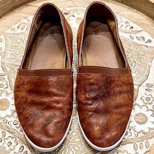 FRYE MELANIE SLIP ON LOAFERS BROWN COGNAC COLORED 7.5